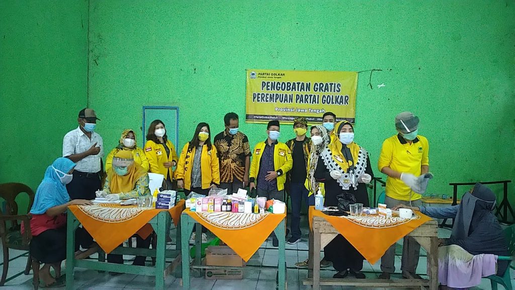 Banjir Surut Golkar Adakan Pengobatan Gratis