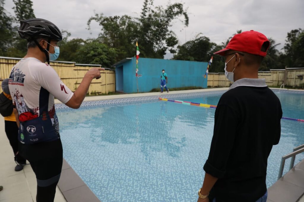 Wah Ganjar Nembak jadi Mandor Proyek, Izin ke Luhut Begini