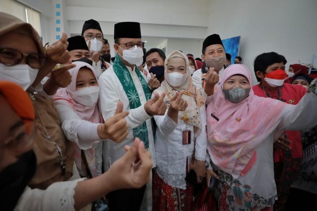 Berebut Anies Baswedan