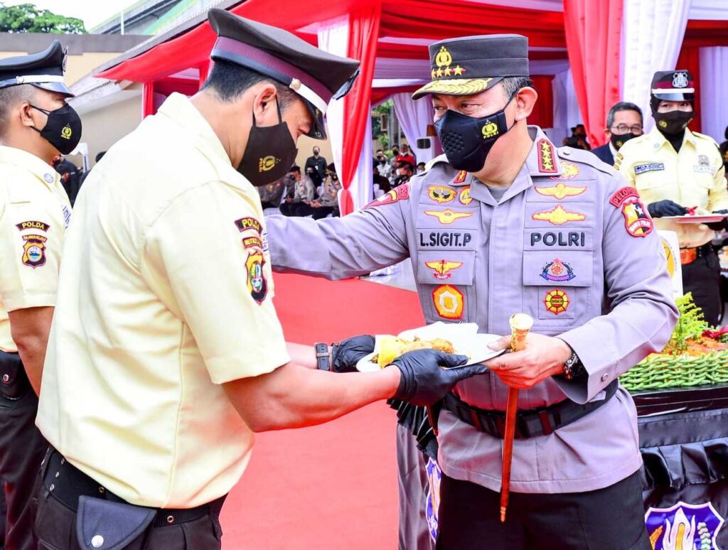 Kapolri: Satpam itu Profesi Mulia, Kosmos contohnya