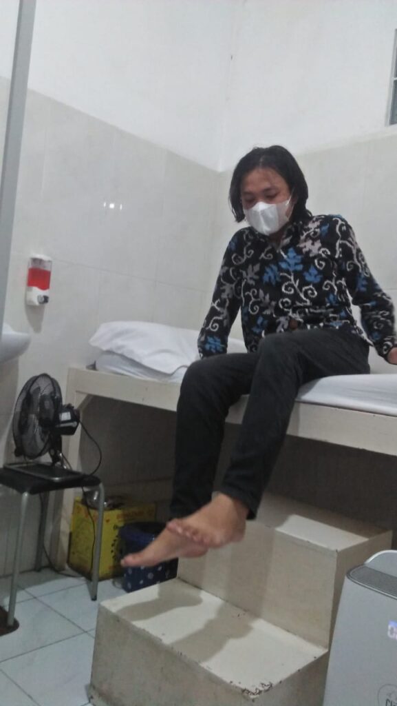 Pembacok Divonis Cuma 8 Bulan, Mahasiswa Unwahas Korban Bacok Ngedrop Sakit