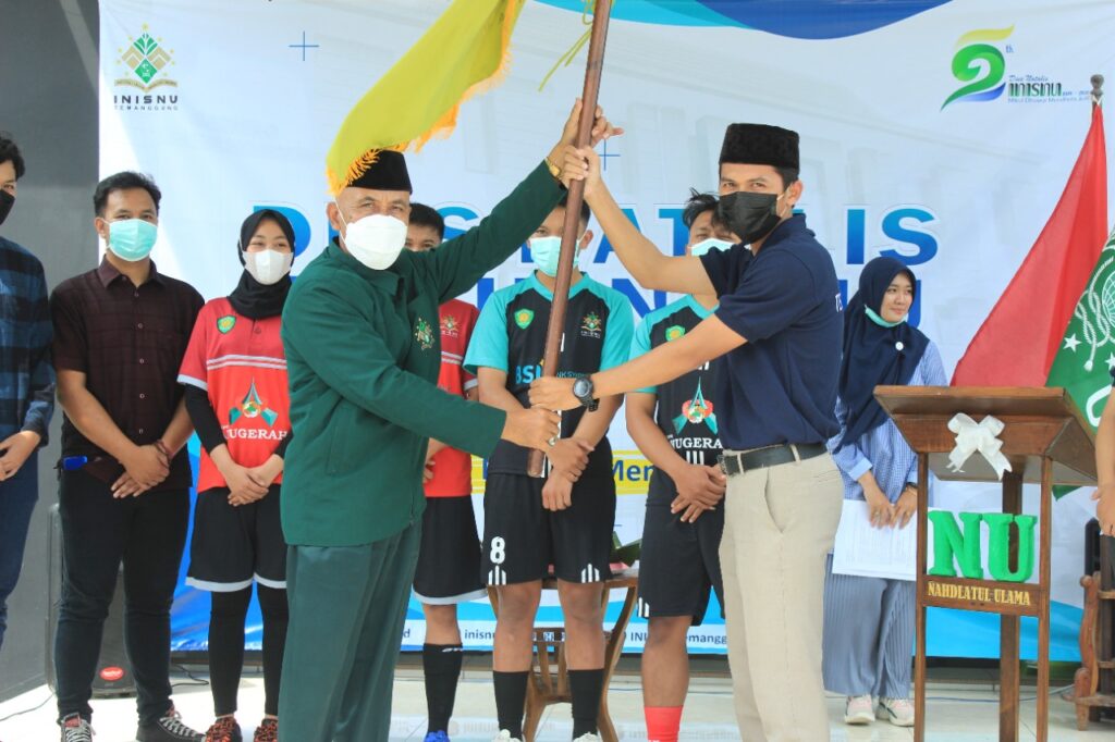 Rektor Lepas Kontingen INISNU di Porseni Cilacap