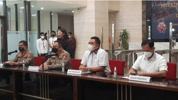 Polri Distribusikan 30 Ribu Ton Minyak Goreng Hasil Penimbunan