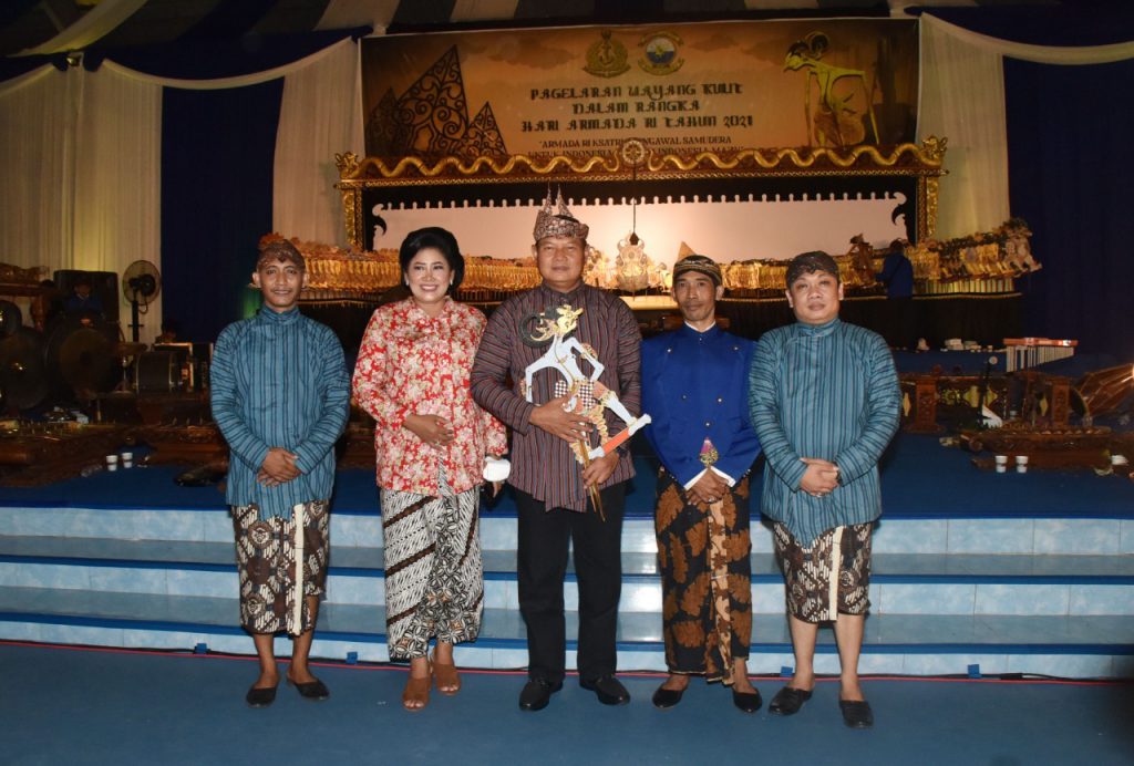 TNI AL Saja Gelar Wayang Kulit Lho, Yuk Nonton di Sini