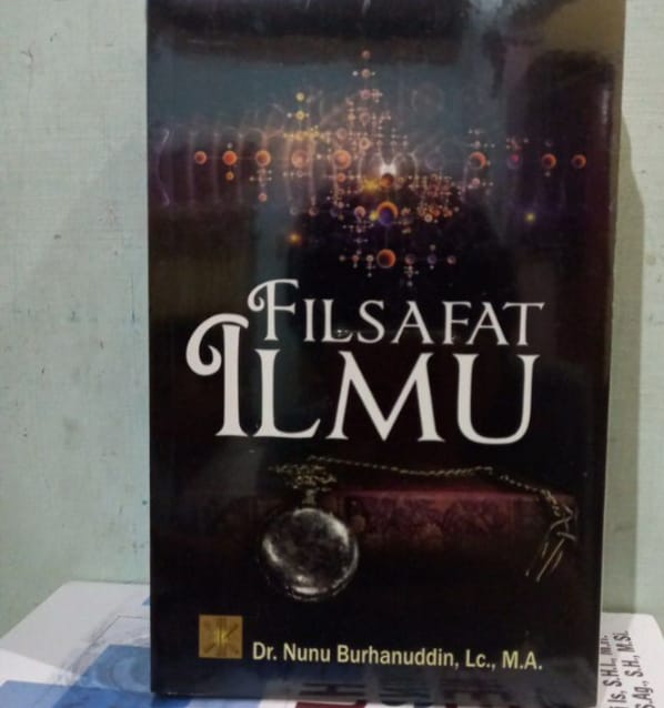 Mengkaji Buku Filsafat Ilmu