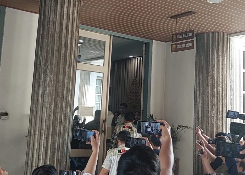 KPK Terus Geledah Kompleks Kantor Wali Kota Semarang Terkait Kasus Korupsi