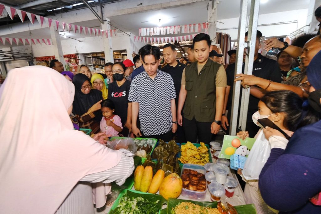 Kunjungan pertama sejak Mundur Walikota Solo, Gibran ajak Dico keliling Semarang