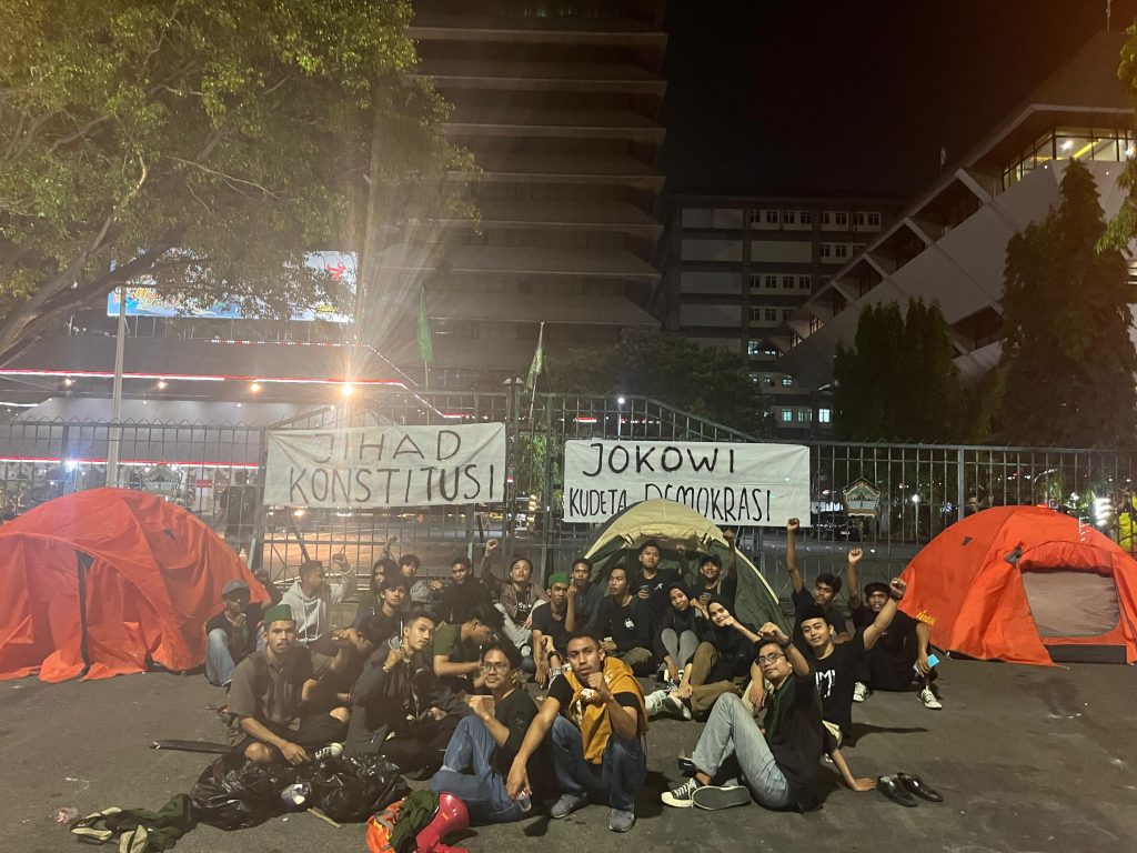 Badko HMI Jateng-DIY Gelar Aksi Camping di Depan Gedung DPRD Provinsi Jawa Tengah