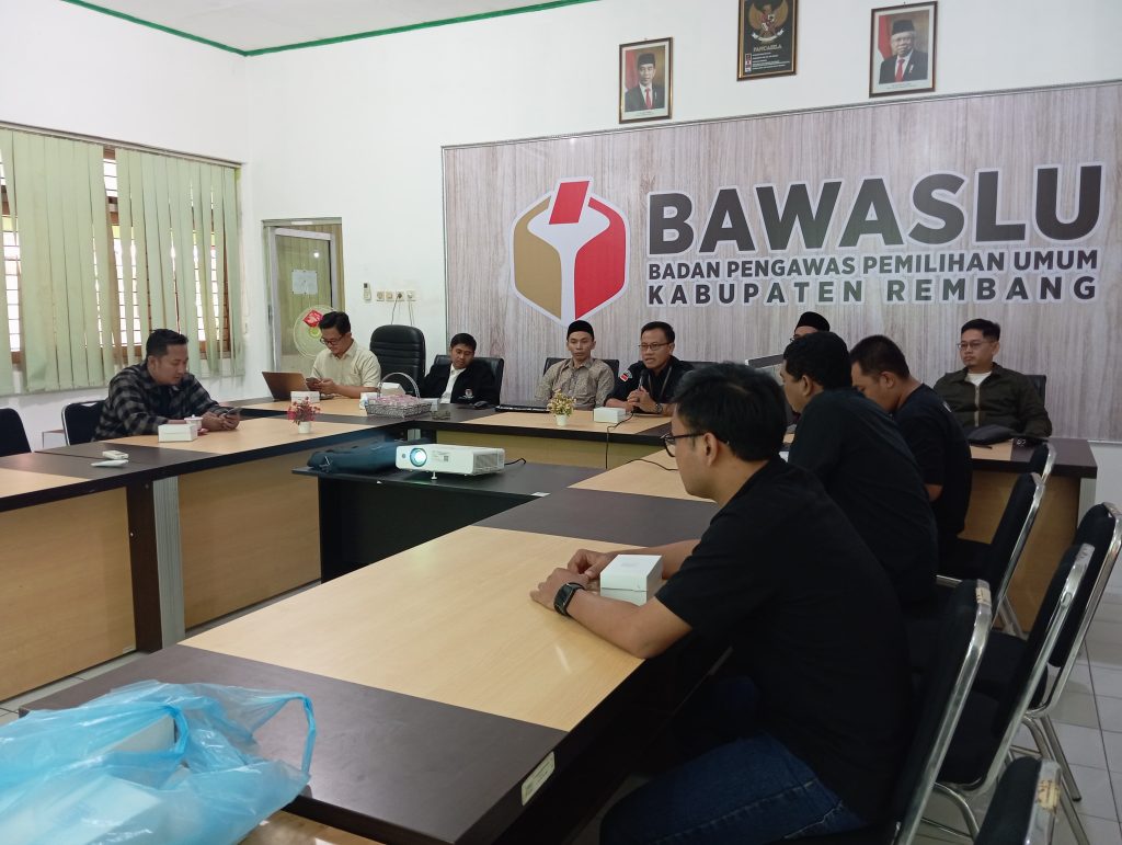 Bawaslu Rembang Siapkan Buku Penyelesaian Sengketa Proses Pemilu