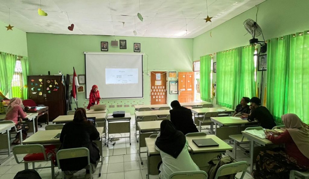 Kepala SDN Gajahmungkur 03 Kembangkan Aplikasi Gajah Keris