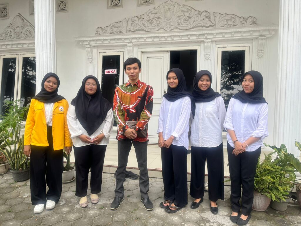 Mahasiswa FKIP Untidar Magang Jurnalistik di Media Siber Temanggung