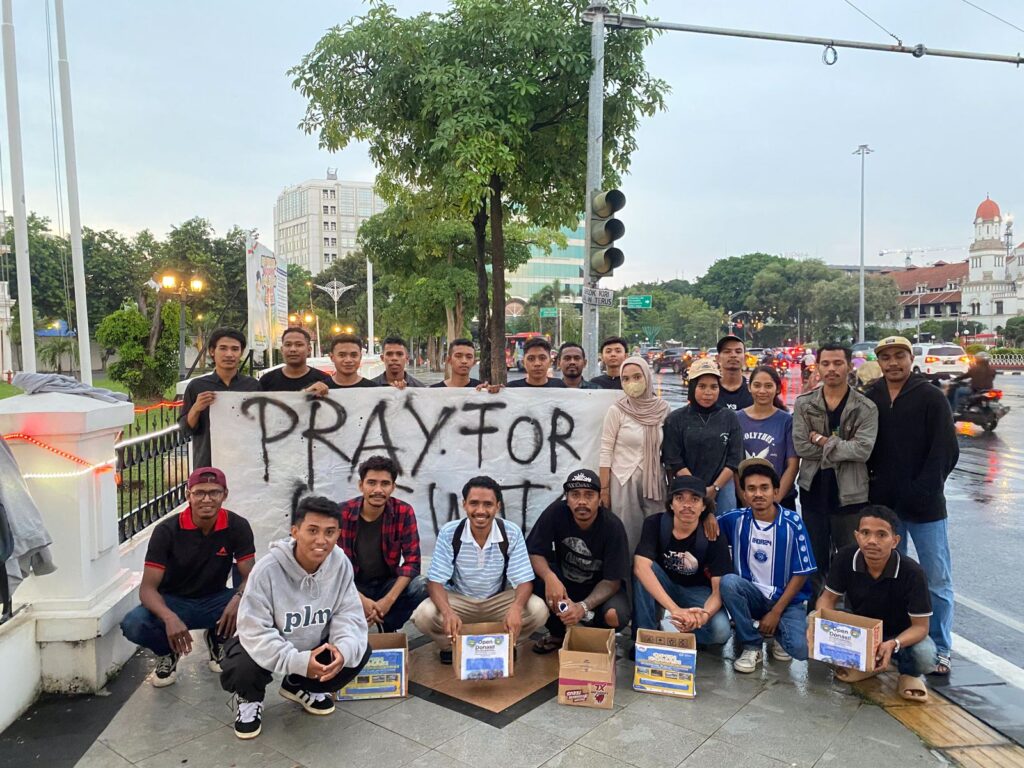 Aksi kemanusiaan Aliansi mahasiswa Timur Semarang Untuk Korban Bencana Erupsi Gunung Ile Lewotobi