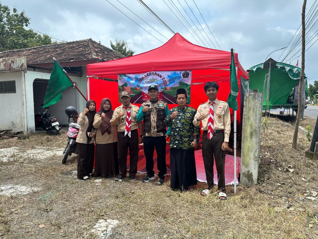 Fakhruddin Karmani Monitoring Tenda Mudik Sakomanu Dua Titik di Rembang