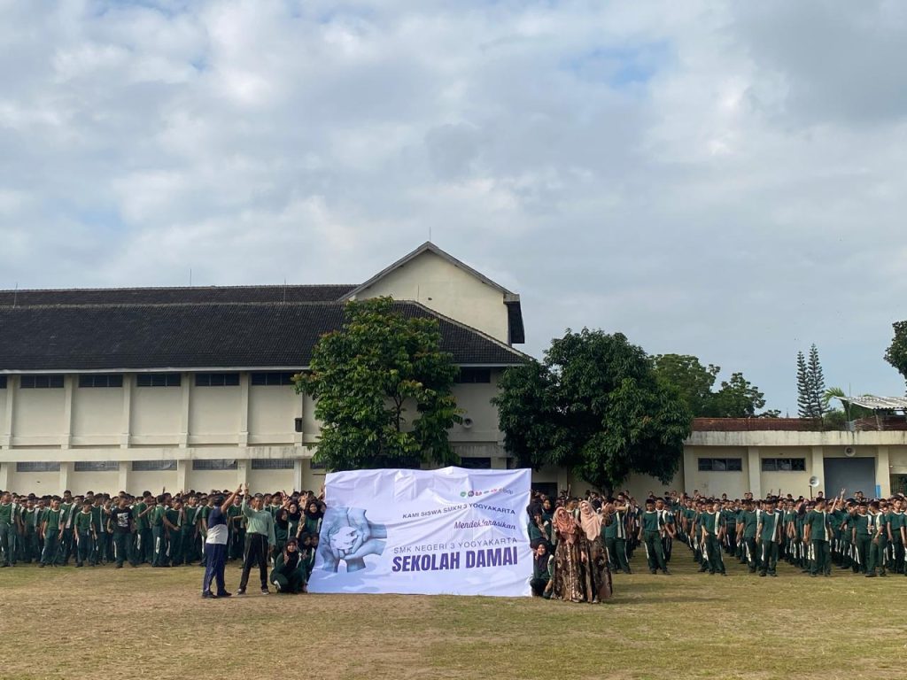 SMKN 3 Yogyakarta Pilot Project Sekolah Damai, No Kata-Kata Kasar dan Full Kesehatan Mental