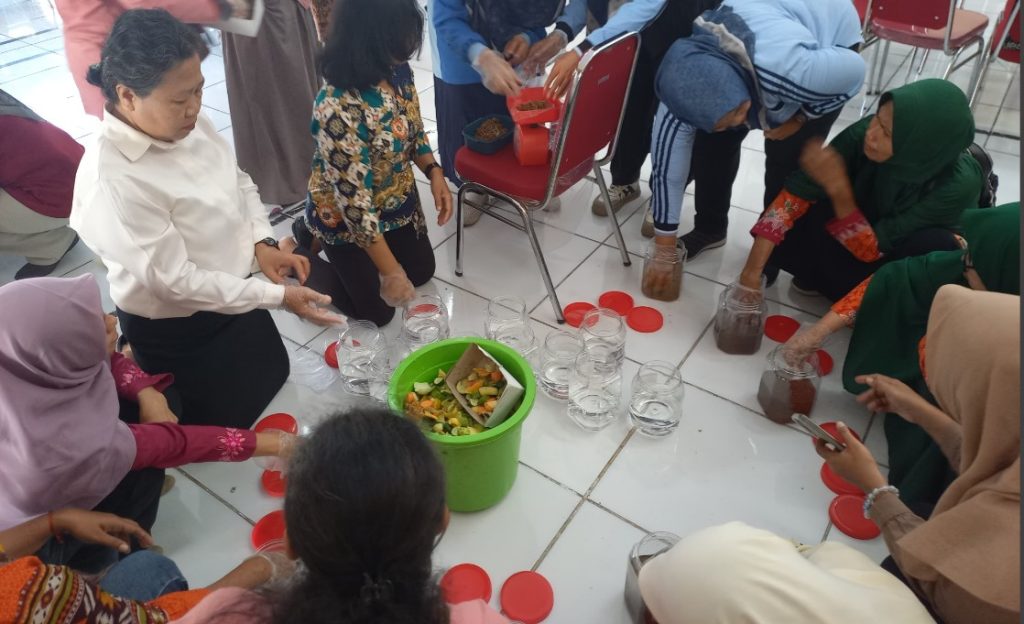 Ubah Limbah Dapur Jadi Bahan Penyelamat Lingkungan