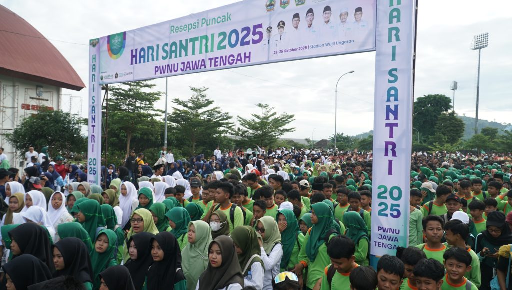 Lautan Santri Warnai Jalan Sehat NU Jateng 2025, 25 Ribu Peserta Tumpah Ruah di Bergas Semarang