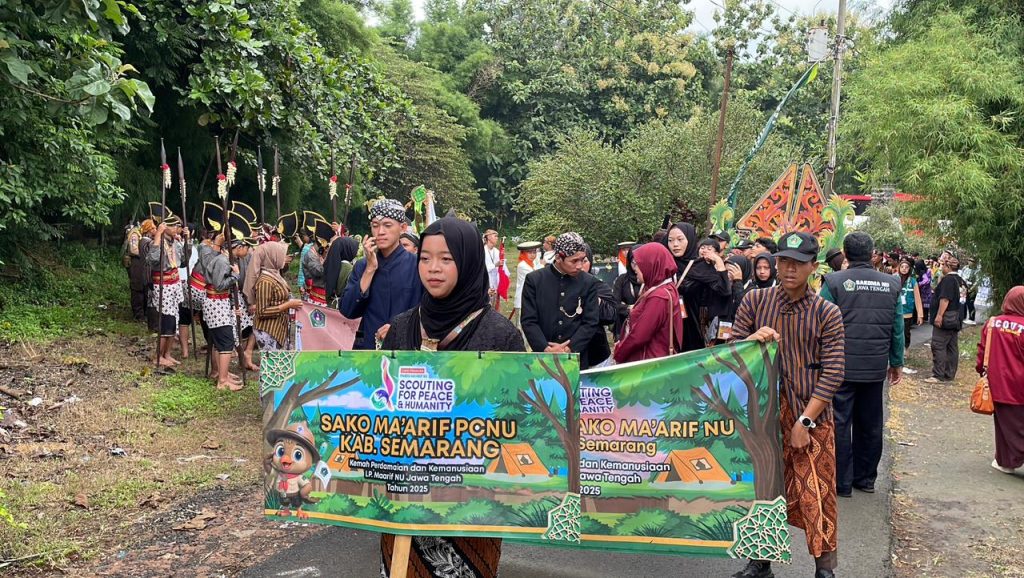 Karnaval Nusantara Ramaikan Kemah Kemanusiaan Sako Pandu Ma’arif NU Jateng
