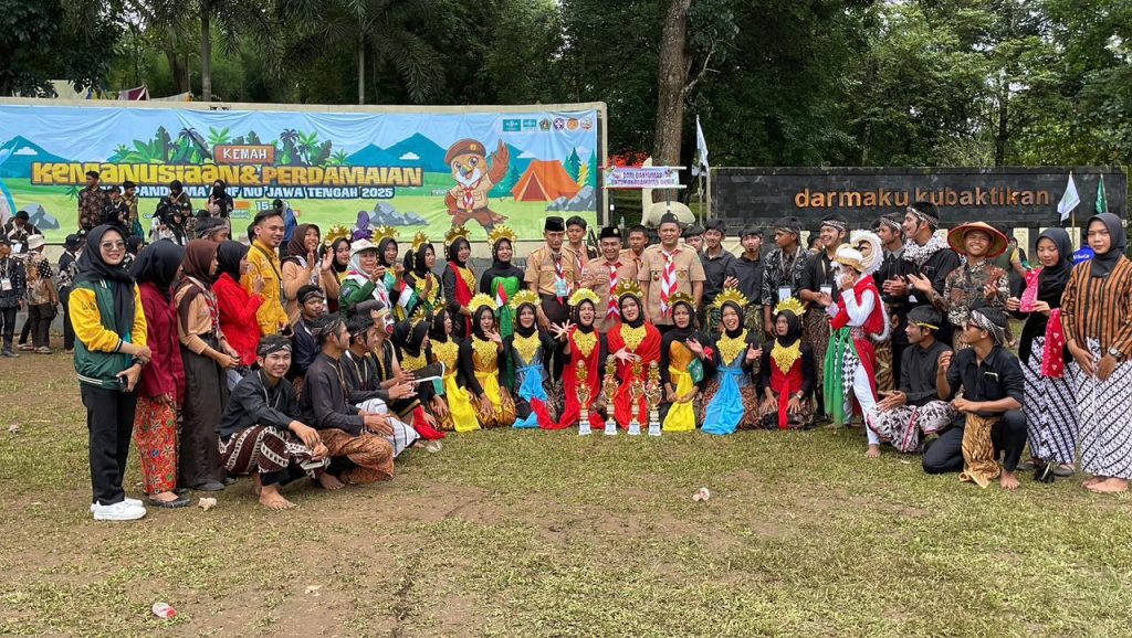 Pentas Seni Warnai Kemah Kemanusiaan dan Perdamaian Sako Pandu Ma’arif NU Jateng
