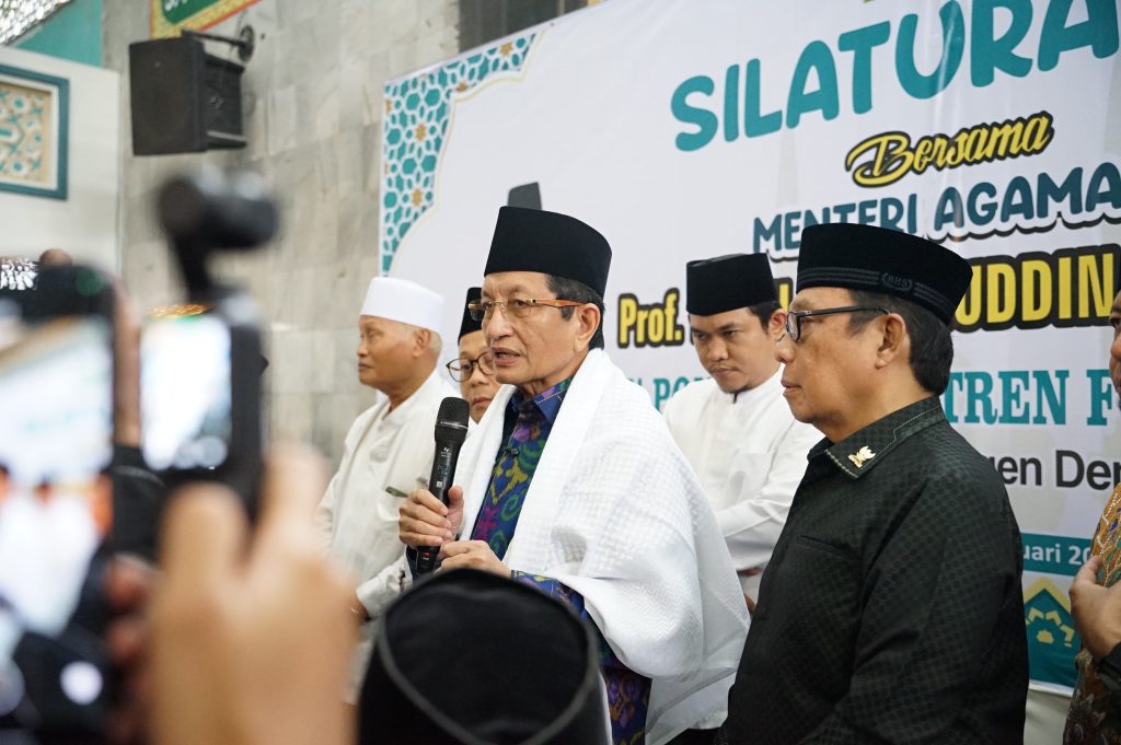 Kunjungi Ponpes Futuhiyyah Demak, Menteri Agama Soroti Penguatan Pesantren dan Nasib Guru Madrasah