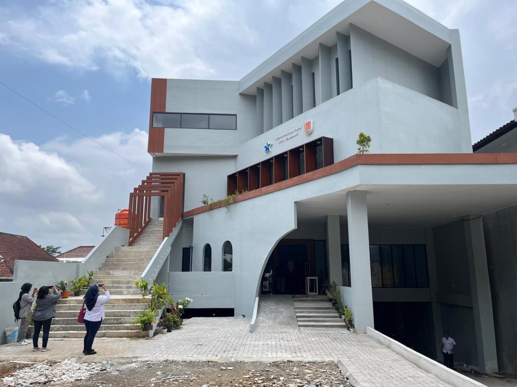 Pemkot Semarang Rampungkan Pembangunan Perpustakaan Baru Kota Semarang