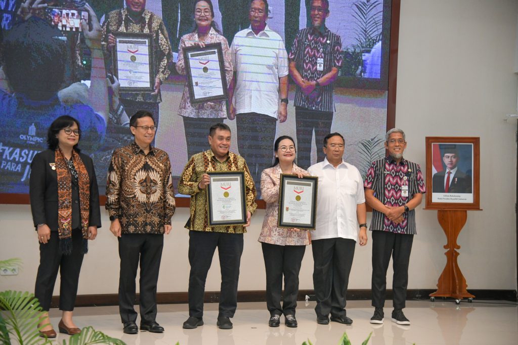 Beri Layanan Pemeriksaan Kesehatan Terintegrasi 1.200 Pekerja Dalam 5 Hari, Pemkot Semarang Raih Rekor MURI