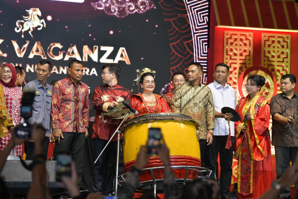 Rayakan Imlek 2577 di Sam Poo Kong, Wali Kota Agustina Tegaskan Harmoni Jadi Kekuatan Kota
