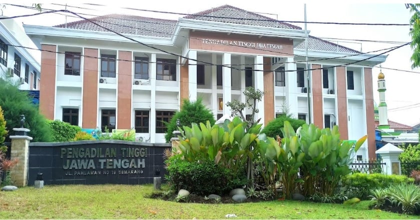 DEGRADASI INTEGRITAS DAN URGENSI REFORMASI PENGAWASAN HAKIM DI WILAYAH HUKUM JAWA TENGAH (PERIODE 2025-2026)