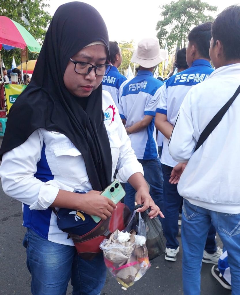 Agustina Apresiasi Buruh yang Sampaikan Aspirasi dan Peduli Lingkungan