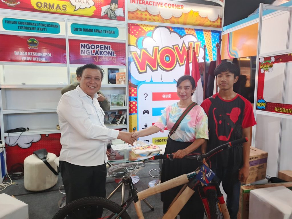Dipadati Antusiasme Pengunjung, Kesbangpol Jateng Undi Doorprize Tantangan Harian di Jateng Fair 2026
